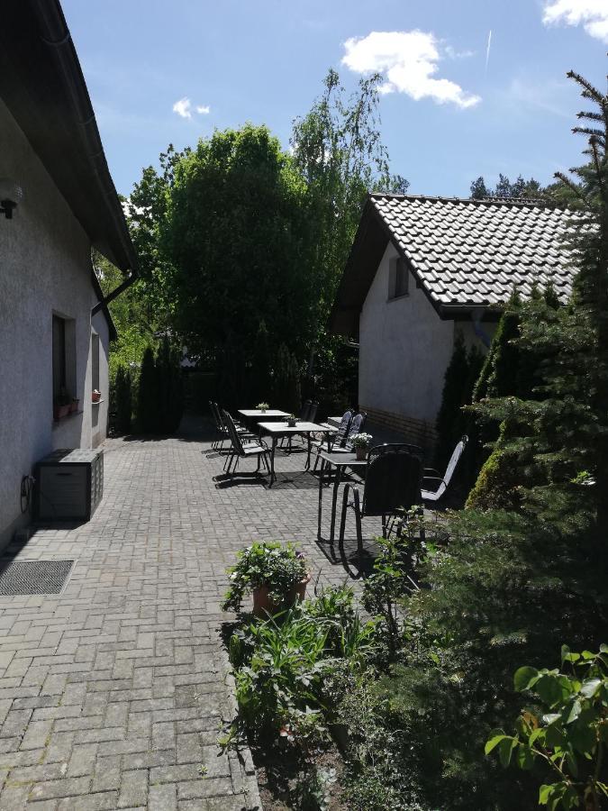 Отель Am Waldrand Spreewald Бург Экстерьер фото